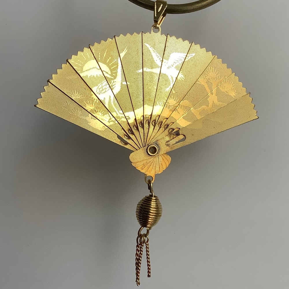 New vintage RARE FIND fan pendant gold metal dragon crane